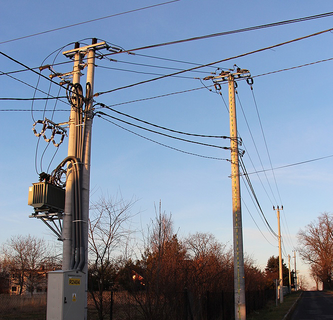 Sieci napowietrzne niskiego i średniego napięcia